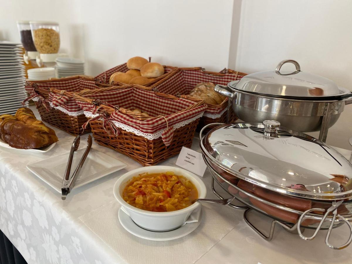 Hotel Magnolia Balatonszepezd Εξωτερικό φωτογραφία
