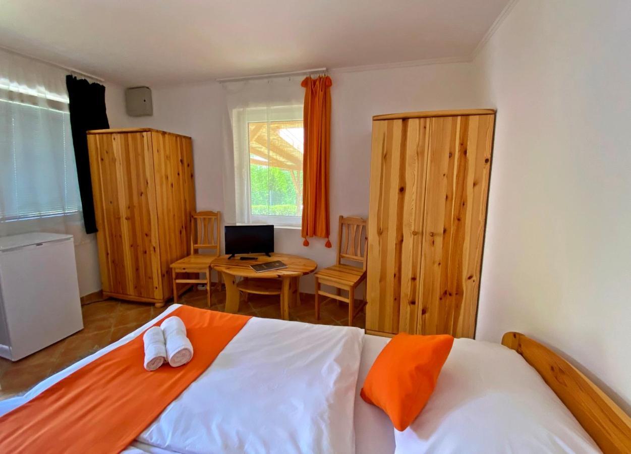 Hotel Magnolia Balatonszepezd Εξωτερικό φωτογραφία
