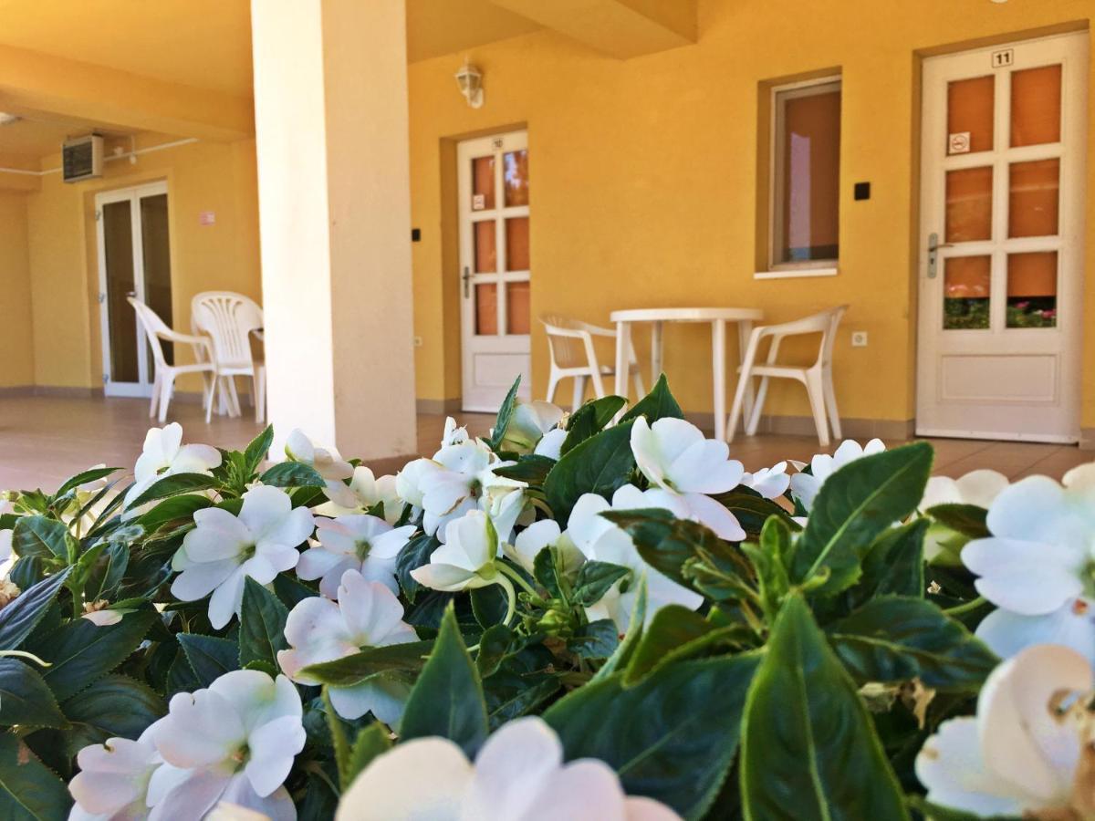 Hotel Magnolia Balatonszepezd Εξωτερικό φωτογραφία