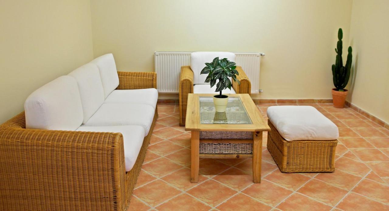 Hotel Magnolia Balatonszepezd Εξωτερικό φωτογραφία