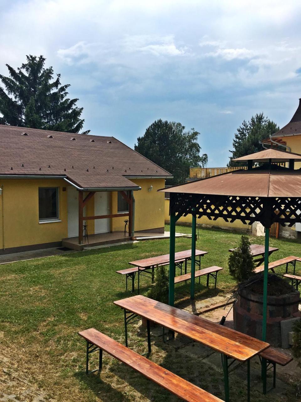 Hotel Magnolia Balatonszepezd Εξωτερικό φωτογραφία