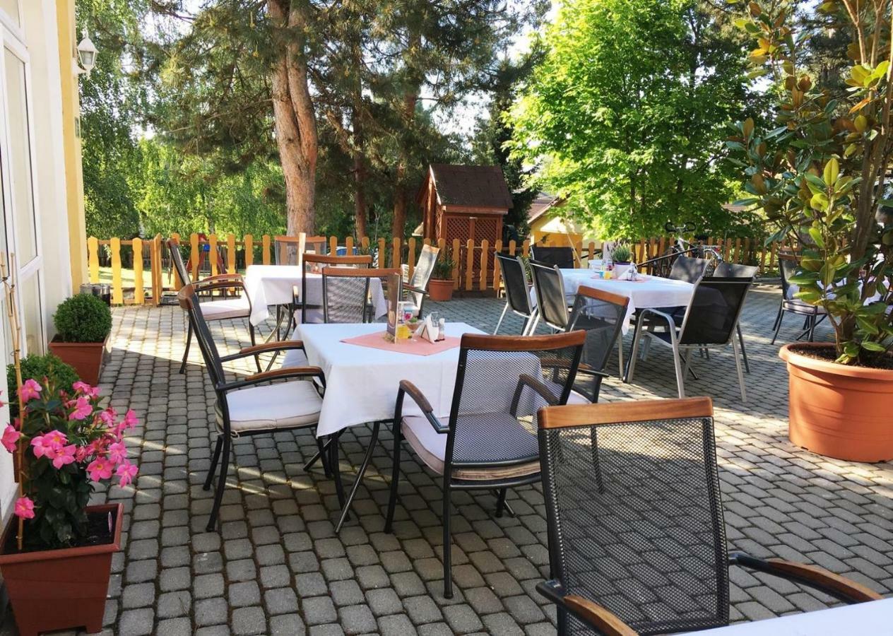 Hotel Magnolia Balatonszepezd Εξωτερικό φωτογραφία